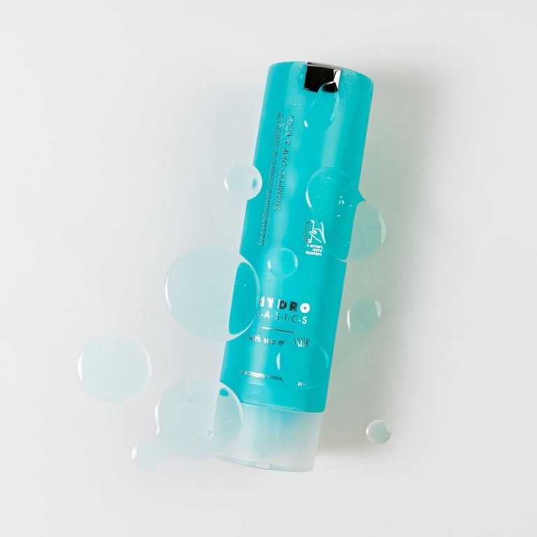 Turquoise Hydro Basics tube with water bubbles