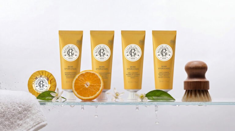 Roger & Gallet Bois d’Orange 30 ml tubes with an orange